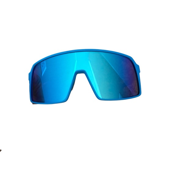 Oakley Sutro Sunglasses Blue - Picture 1 of 8